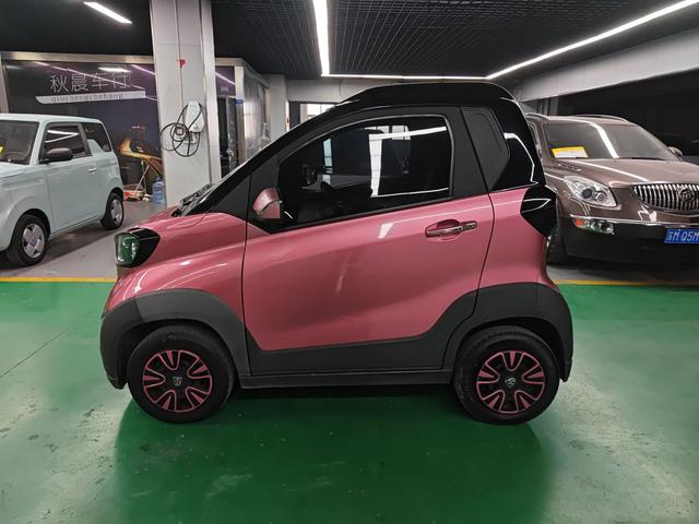 Baojun E100