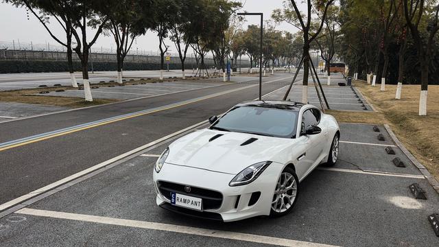 Jaguar F-TYPE