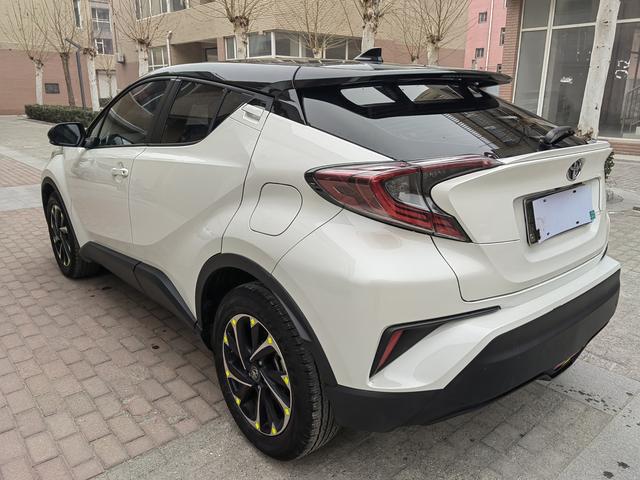 Toyota C-HR Hybrid