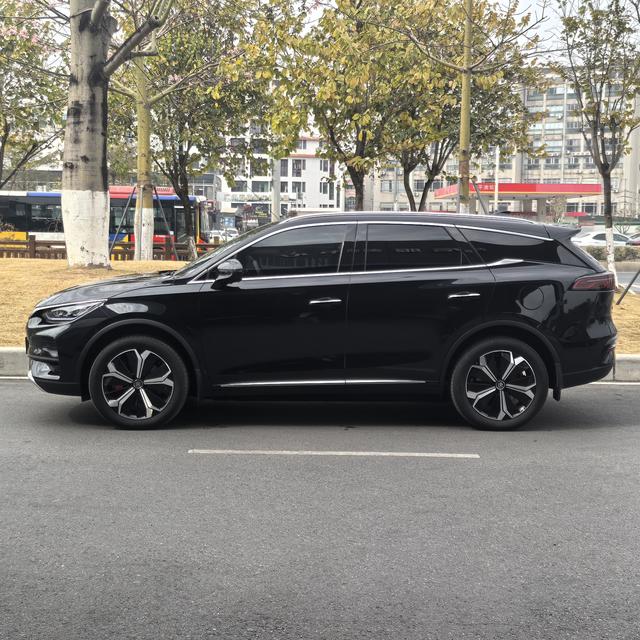 BYD Tang EV