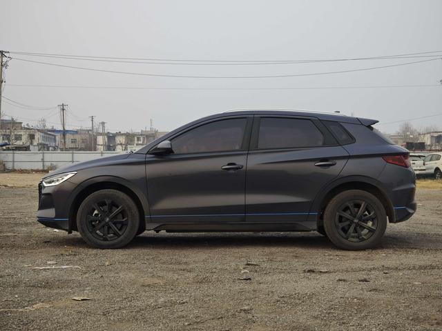 BYD e2