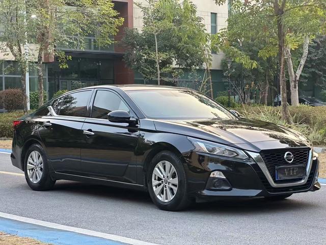 Nissan Altima