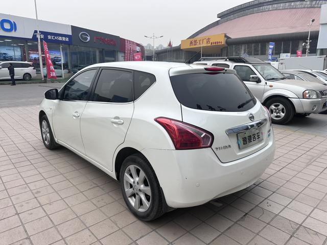 Nissan Tiida