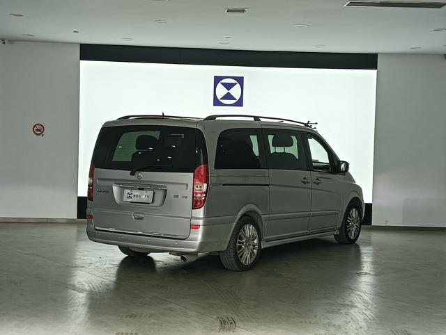 Mercedes-Benz Viano