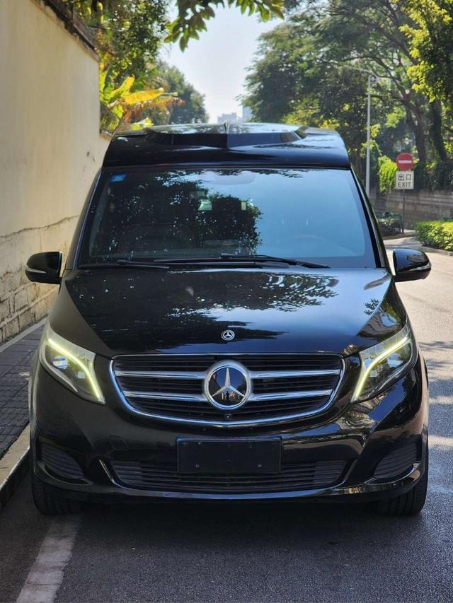 Mercedes-Benz Mercedes Benz V Class