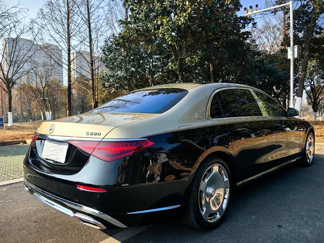 Mercedes-Benz Maybach S-Class