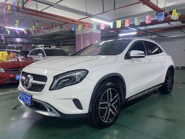 Mercedes-Benz GLA