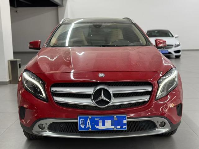 Mercedes-Benz GLA