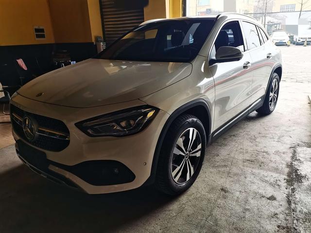 Mercedes-Benz GLA