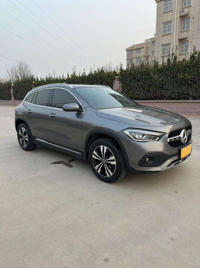 Mercedes-Benz GLA