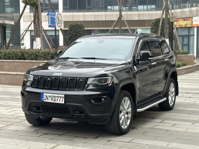 Jeep Grand Cherokee (imported)