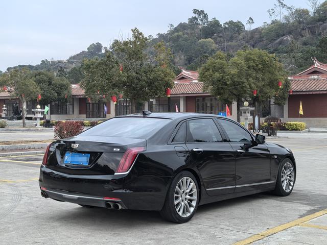 Cadillac CT6