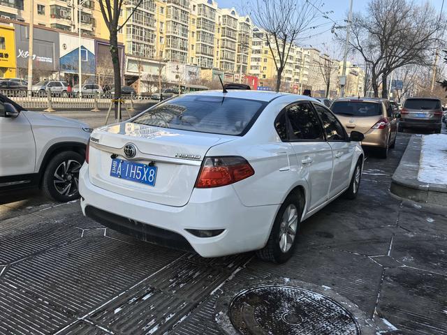 China Zhonghua H330