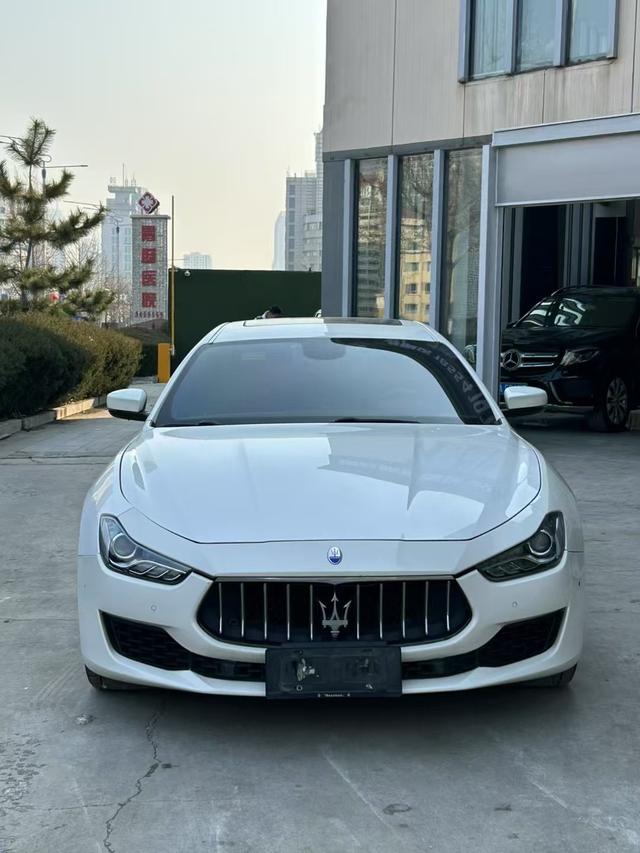 Maserati Ghibli