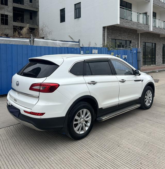 BAIC Magic S6