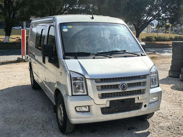 Dongfeng Xiaokang C35