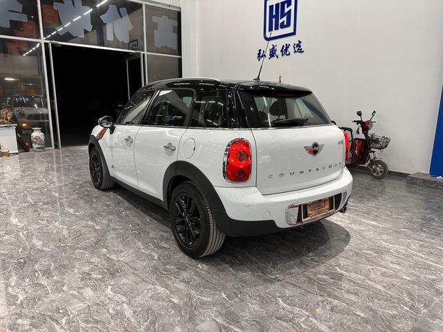 MINI COUNTRYMAN