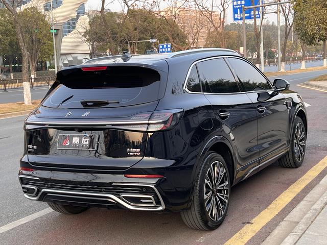 Hongqi HS5