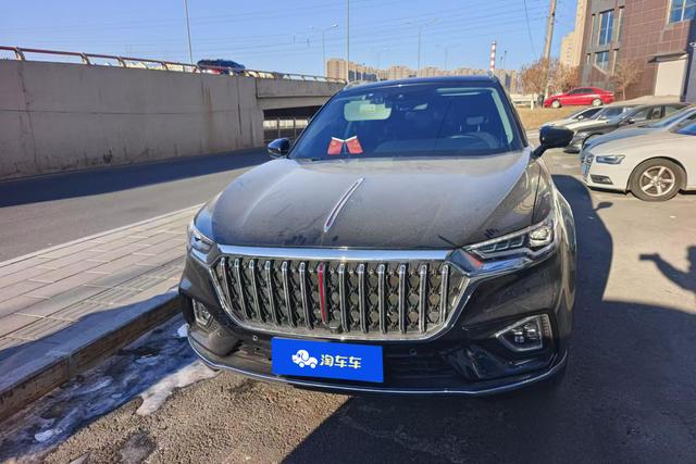 Hongqi HS5