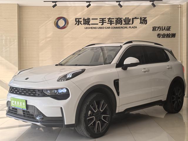 Lynk & Co 01