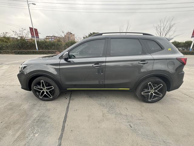 Roewe RX5