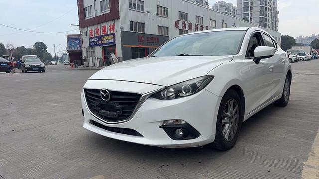 Mazda 3 Angkesela