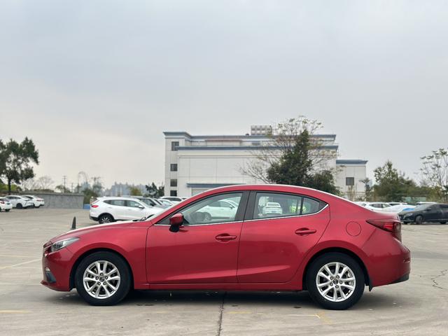 Mazda 3 Angkesela