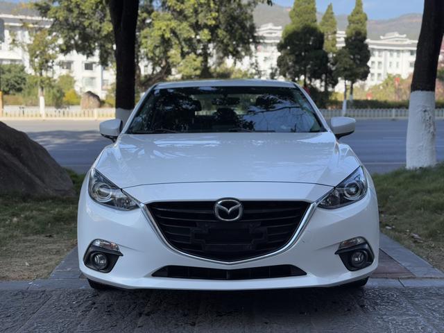 Mazda 3 Angkesela