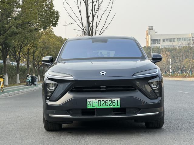 NIO EC6