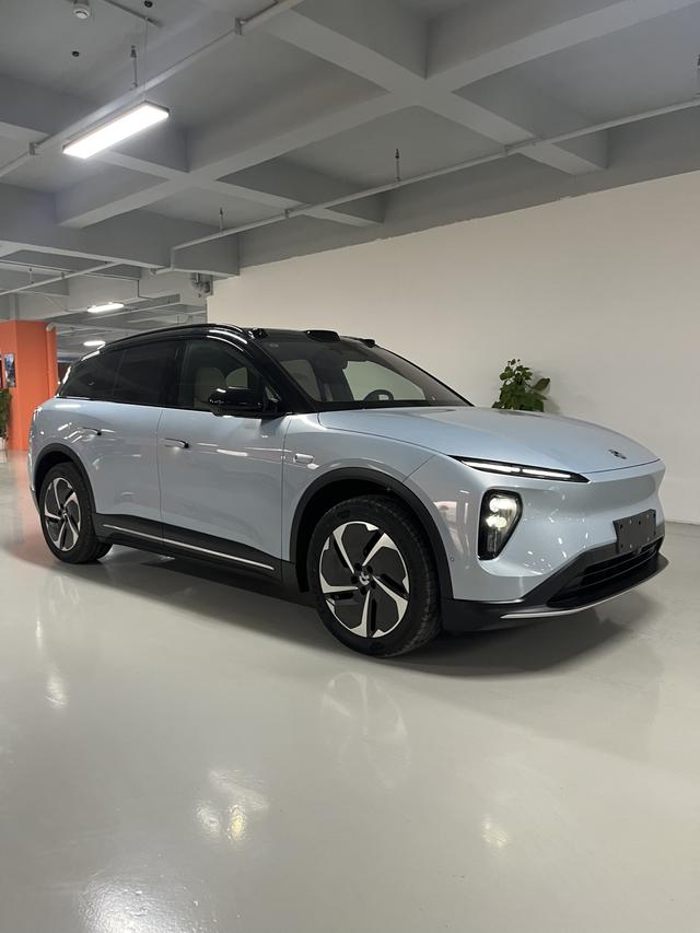 NIO ES6