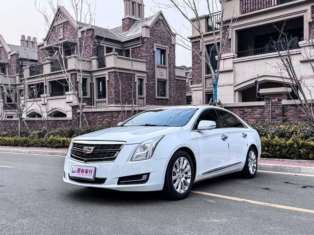 Cadillac XTS