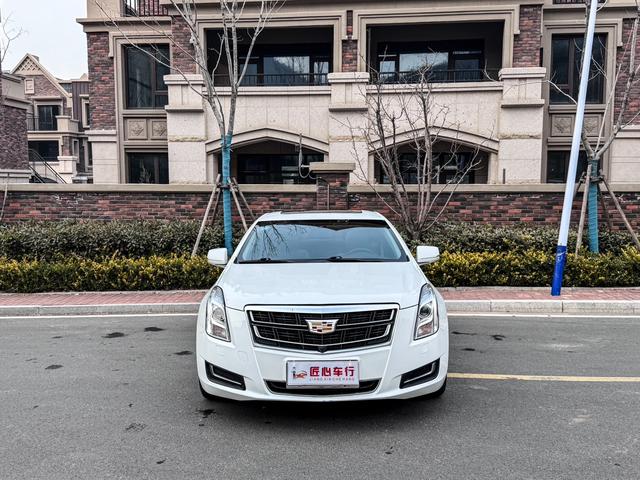 Cadillac XTS