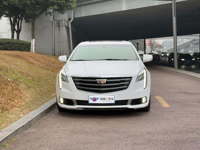 Cadillac XTS