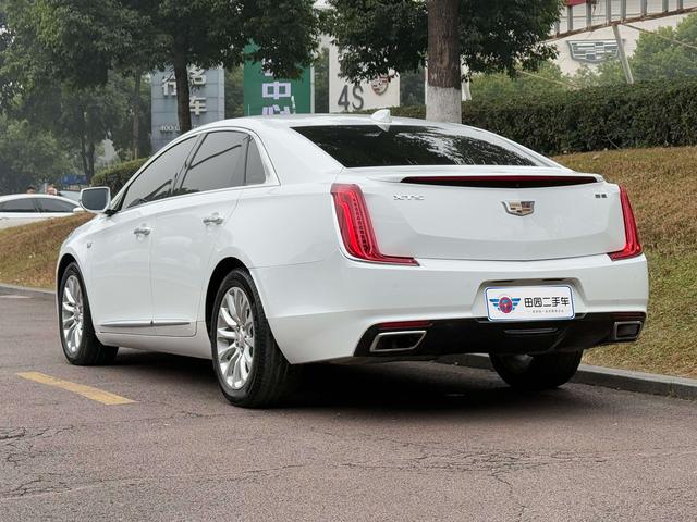 Cadillac XTS