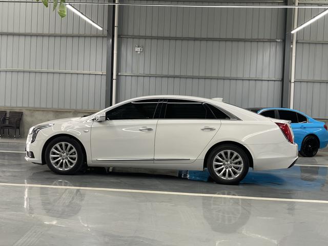 Cadillac XTS