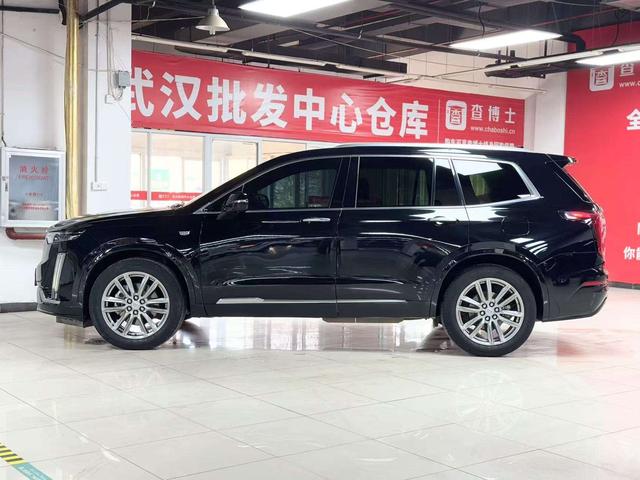 Cadillac XT6