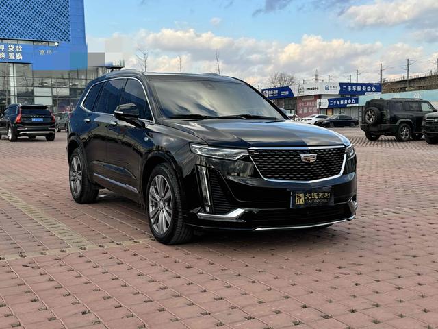 Cadillac XT6