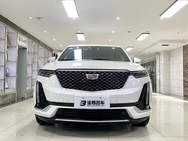 Cadillac XT6