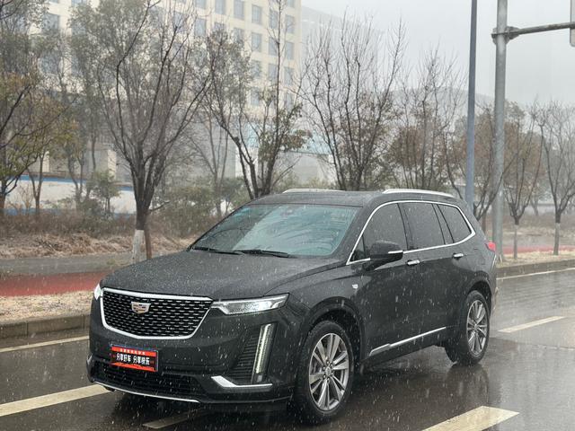 Cadillac XT6