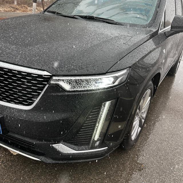 Cadillac XT6