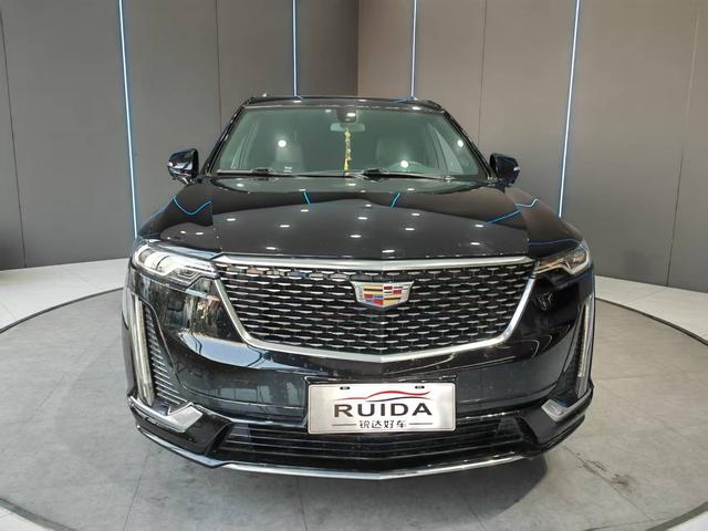 Cadillac XT6