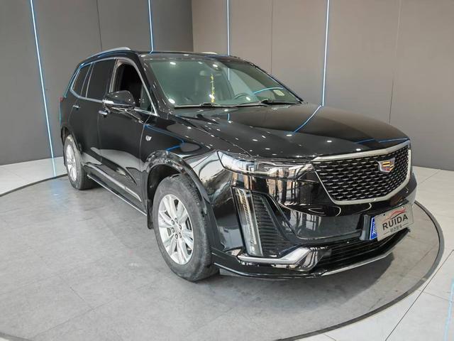 Cadillac XT6