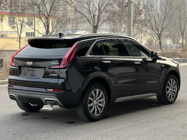 Cadillac XT4