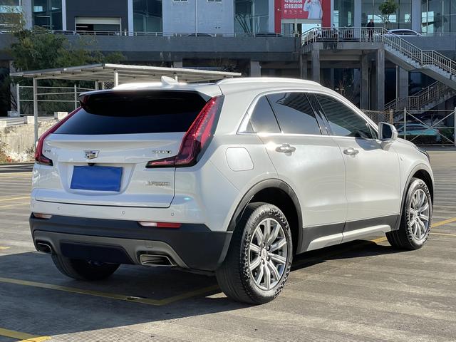 Cadillac XT4