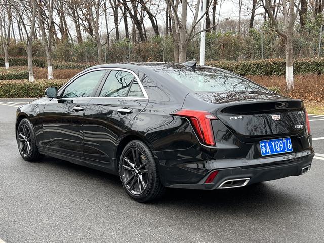 Cadillac CT4