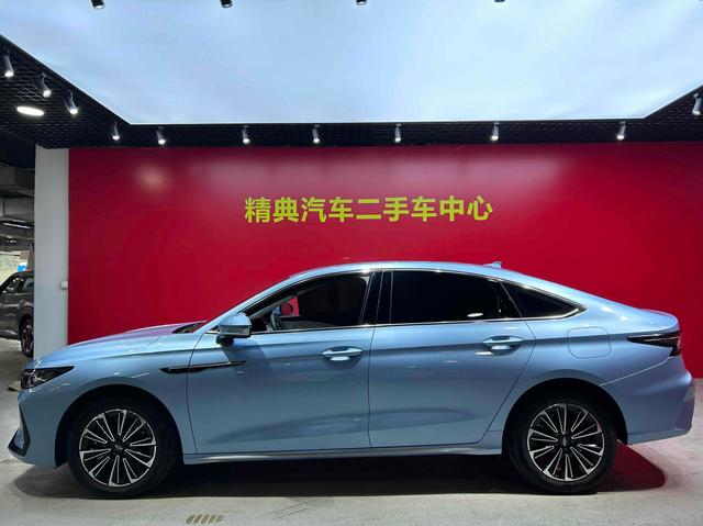 Chery Fengyun A8