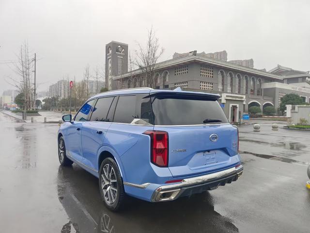 GAC Trumpchi GS8