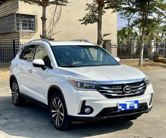 GAC Trumpchi GS4