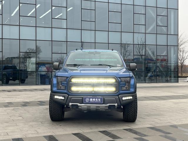 Ford F-150 Raptor