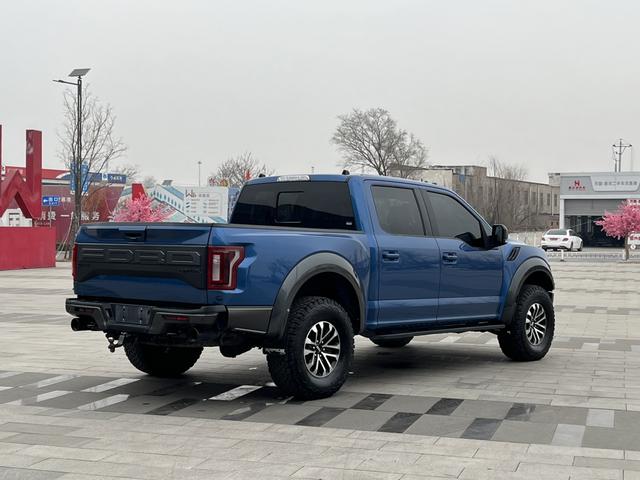 Ford F-150 Raptor